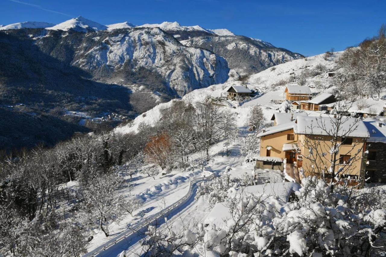 Logement Renove Avec Vue Panoramique La Saussaz Exterior photo